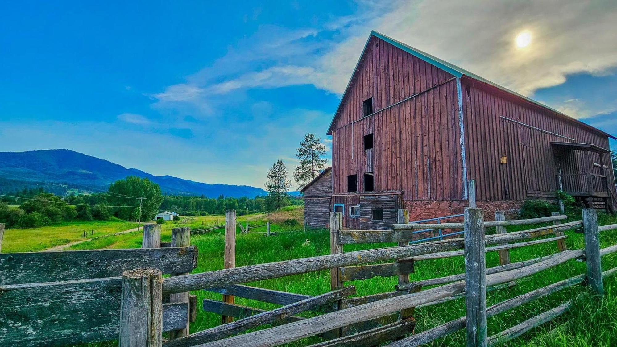 Gardenview Estate Bed And Breakfast Kettle Falls Exterior photo